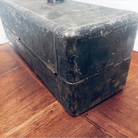 Vintage Metal Tackle & Tool Box – 22" Long – Classic Fishing Gear Organizer - Picture 2 of 12